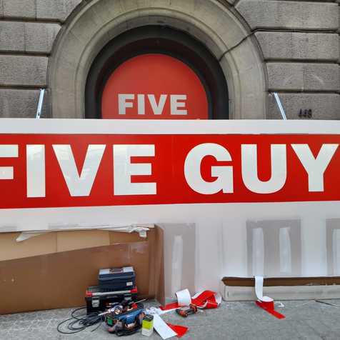 FIVE GUYS