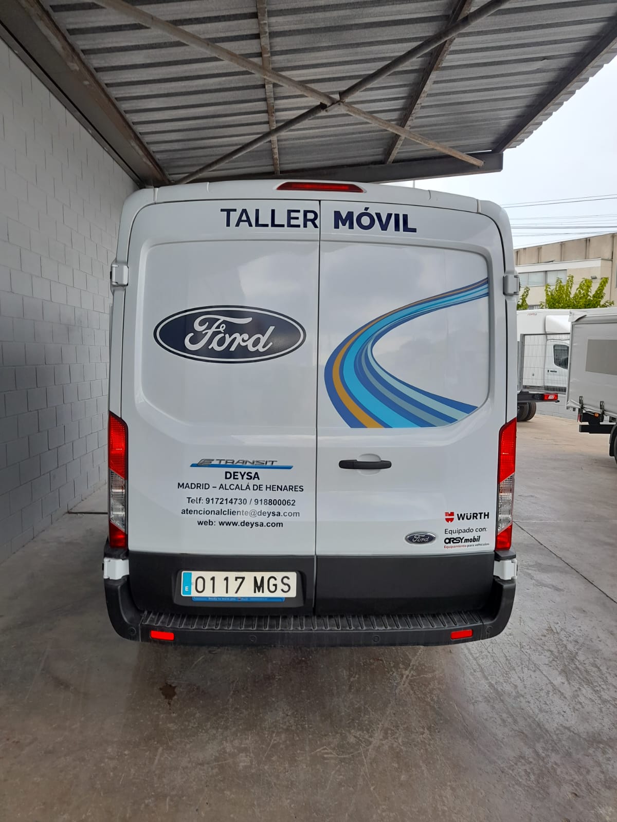 Rotulación y wrapping de vehículo Ford por Unical Graphic