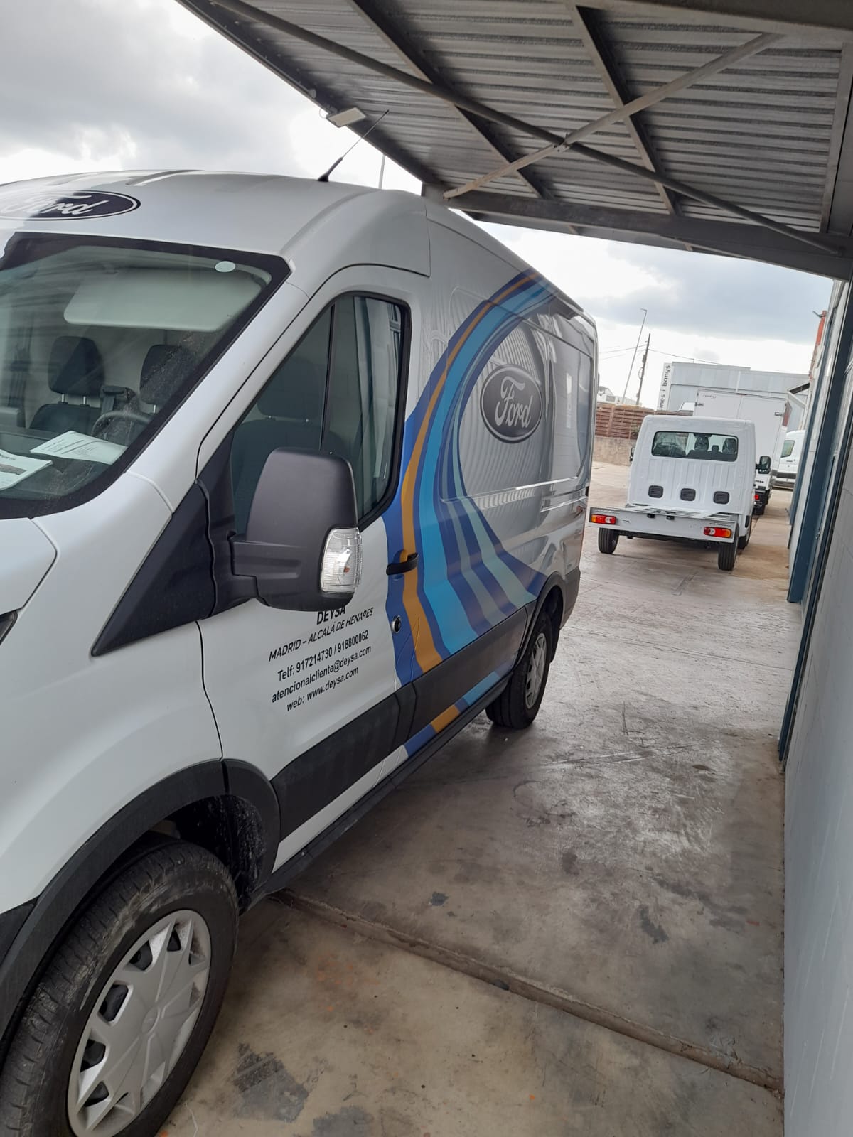 Ford car wrapping vista lateral completa