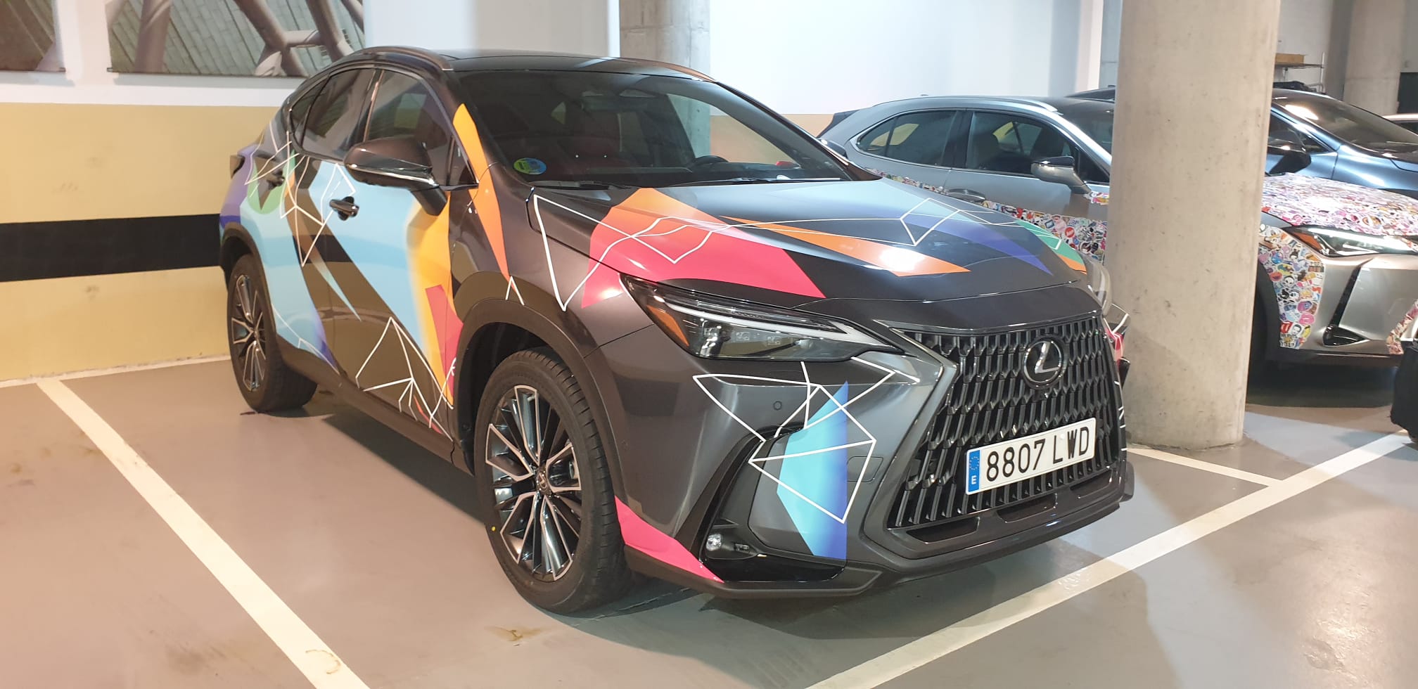 Lexus eléctrico wrapping vista trasera