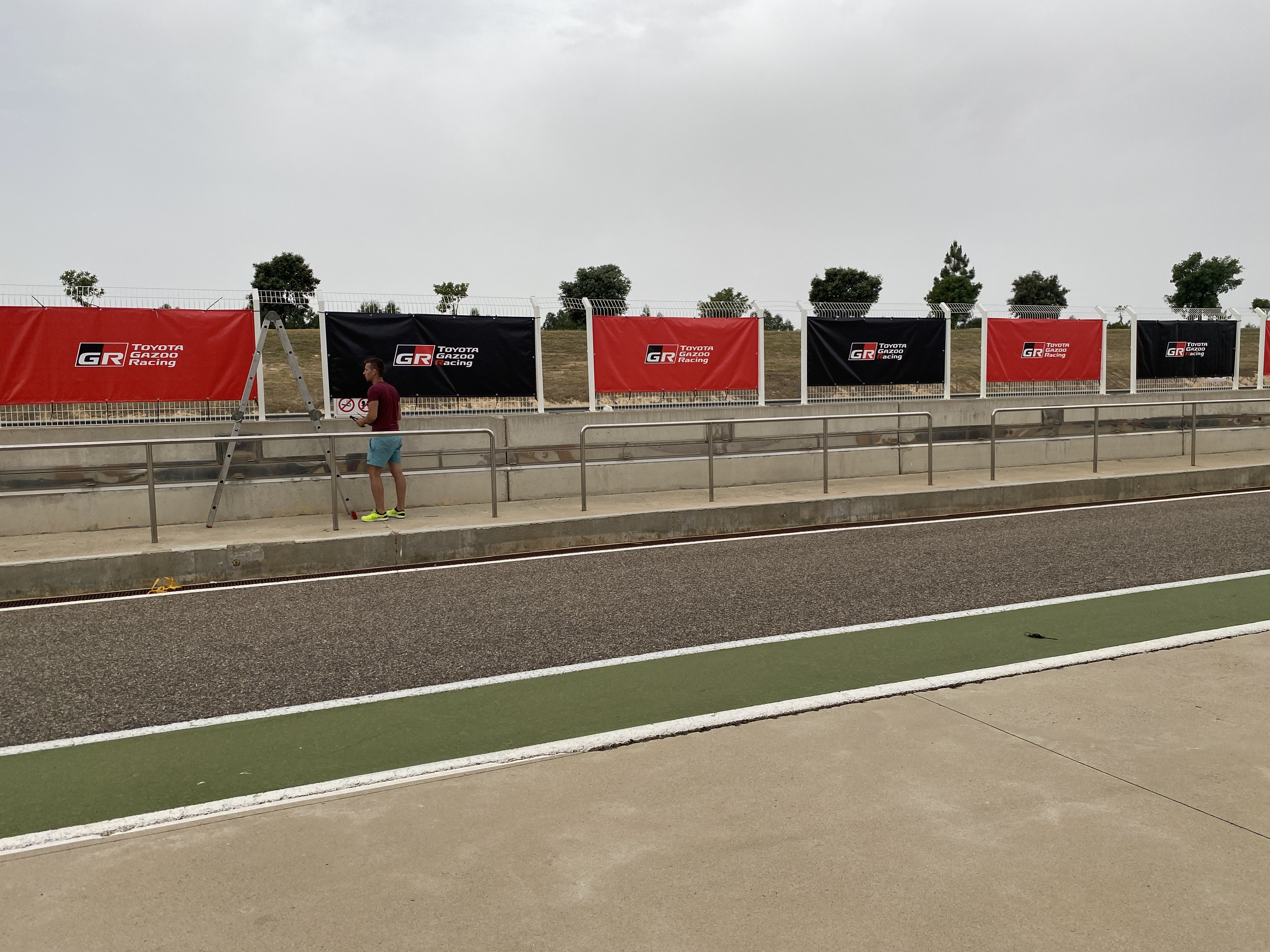 Toyota rótulo exterior