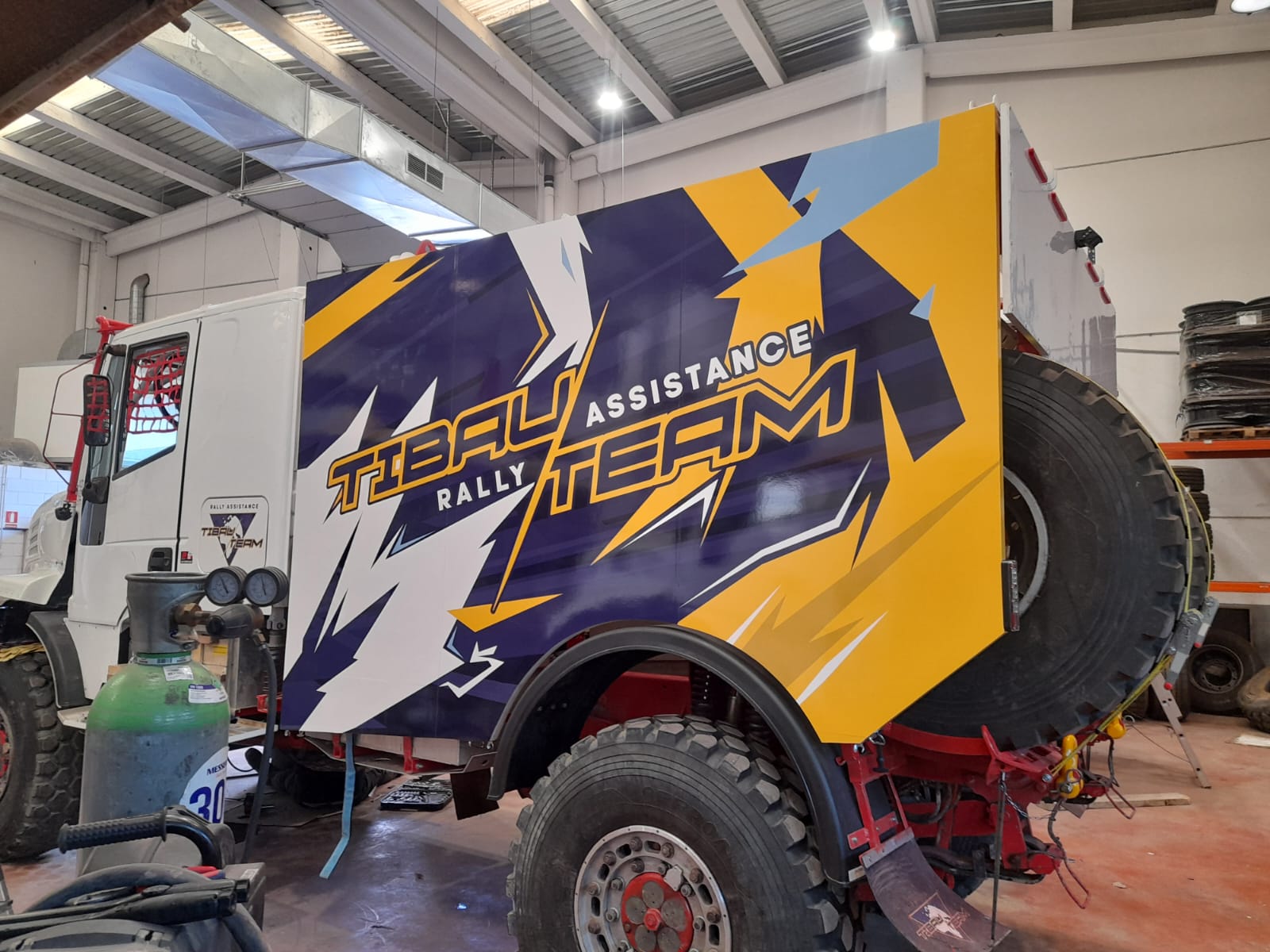 Ford car wrapping vista lateral